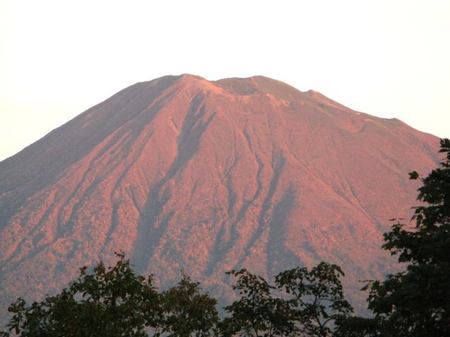 930-akaezo.jpg